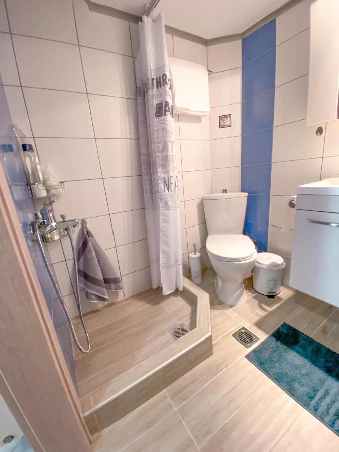 A Wonderful Apartment In Front Of The Sea! Peraía Екстериор снимка